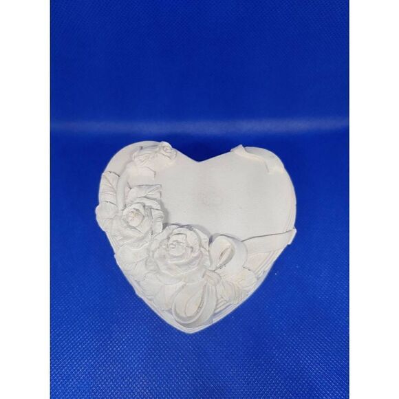 Raw Plaster Heart Trinket Box - Picture 1 of 12